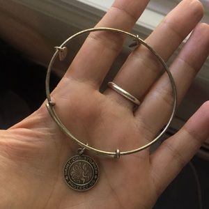 Alex and Ani St Christopher’s Bracelet